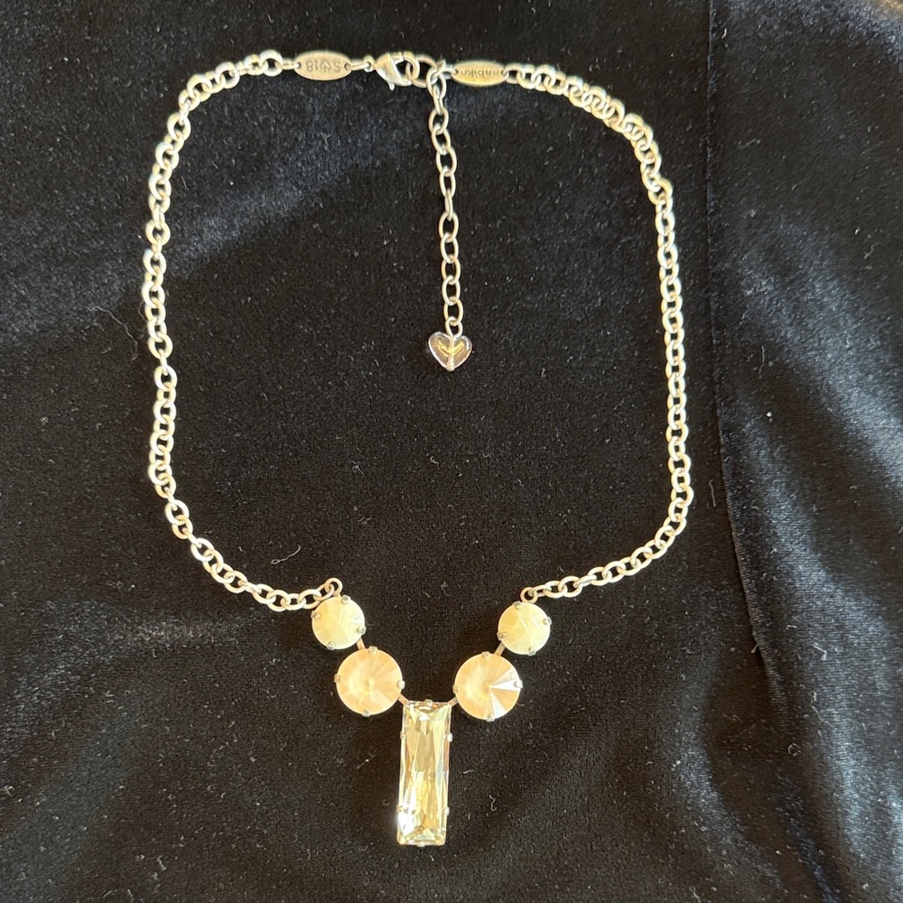 Sabika necklace - genuine Swarovski crystals.